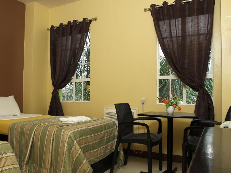 דיפולוג Hotel Camila 2 מראה חיצוני תמונה